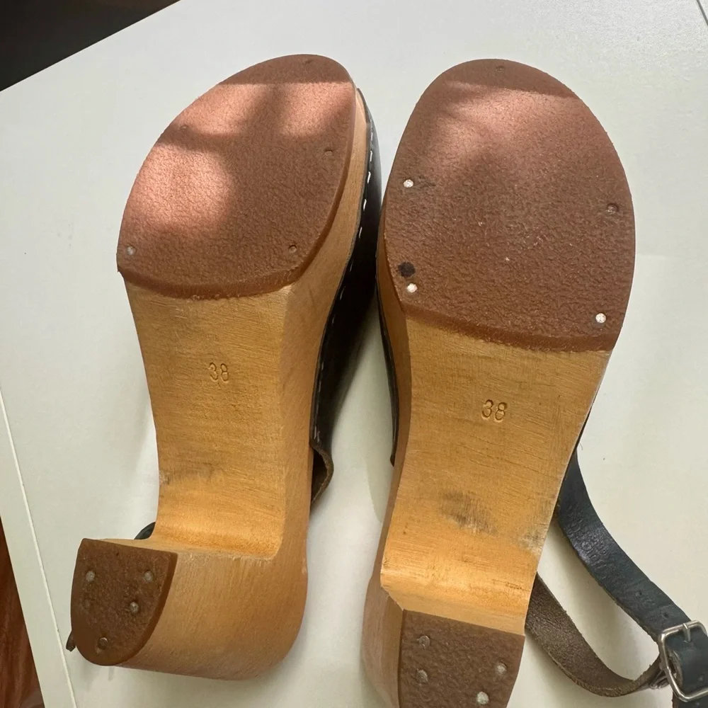 Swedish Hasbeens Blue Leather Peep-Toe Clogs - Picture 4 of 4